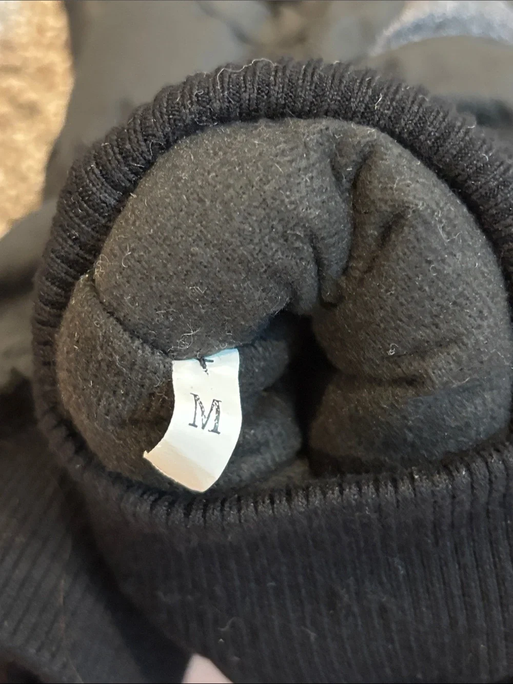 Black Insulated Winter Gloves